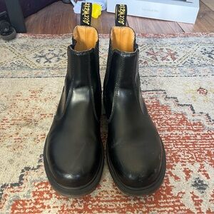Dr. Martens Smooth Leather Black Chelsea Boots (US 7 W)